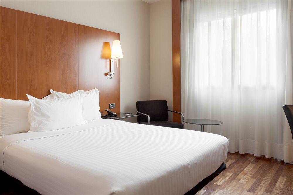 Ac Hotel Badajoz By Marriott מראה חיצוני תמונה