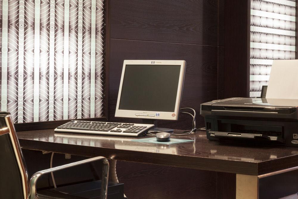 Ac Hotel Badajoz By Marriott מראה חיצוני תמונה