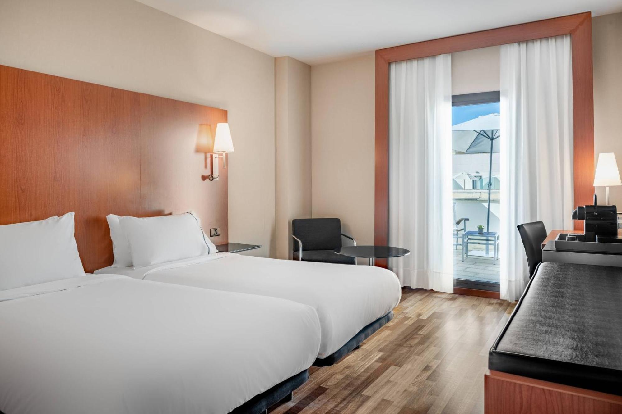 Ac Hotel Badajoz By Marriott מראה חיצוני תמונה