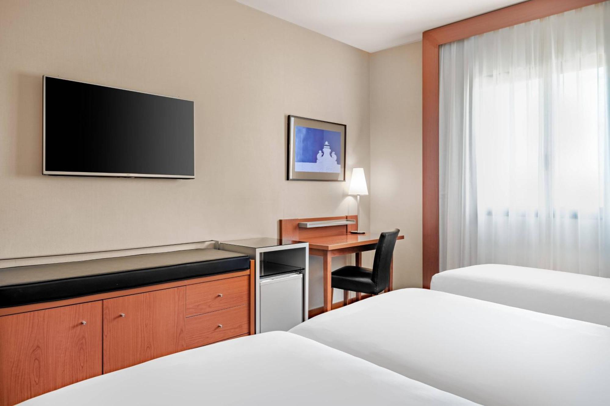 Ac Hotel Badajoz By Marriott מראה חיצוני תמונה