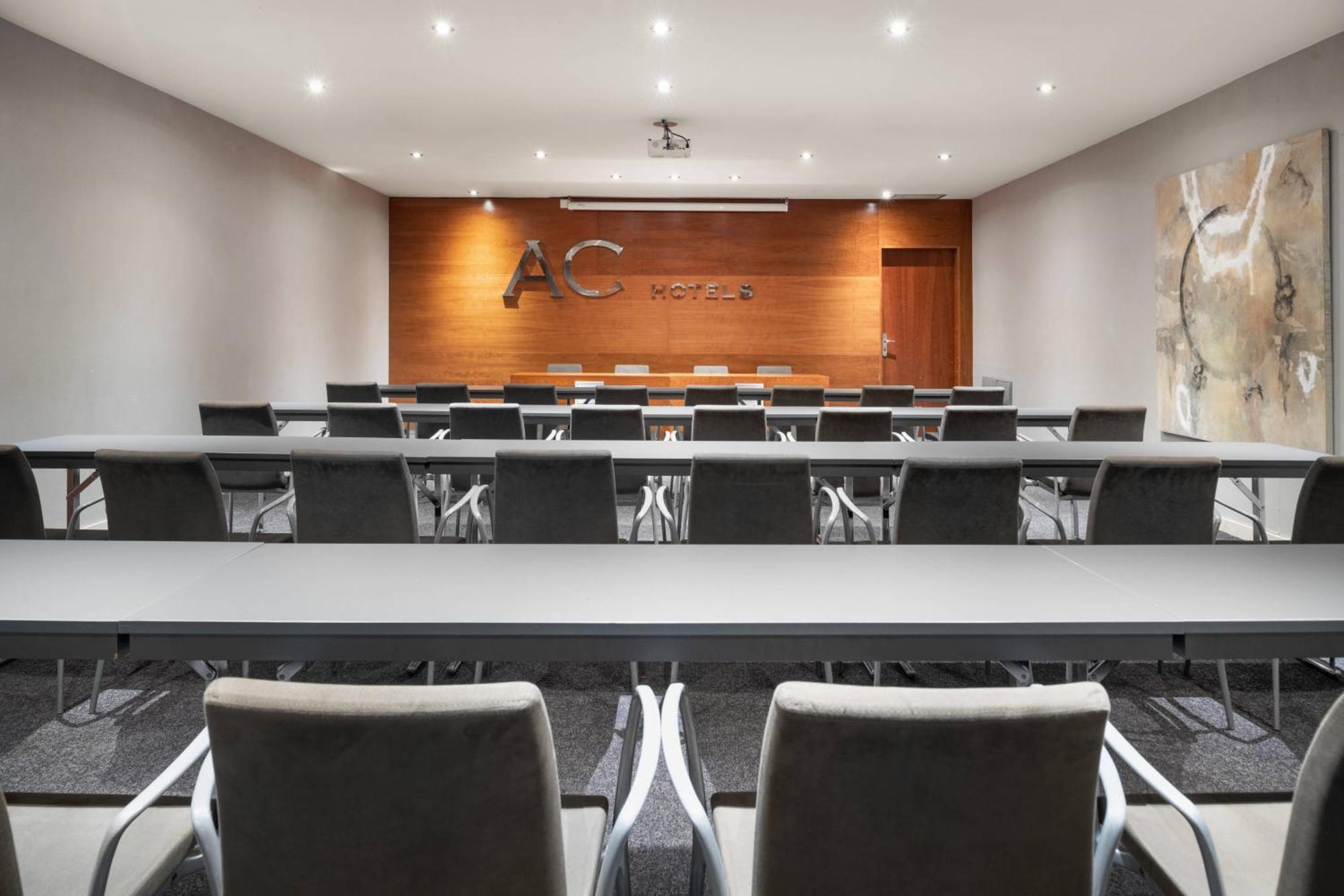 Ac Hotel Badajoz By Marriott מראה חיצוני תמונה