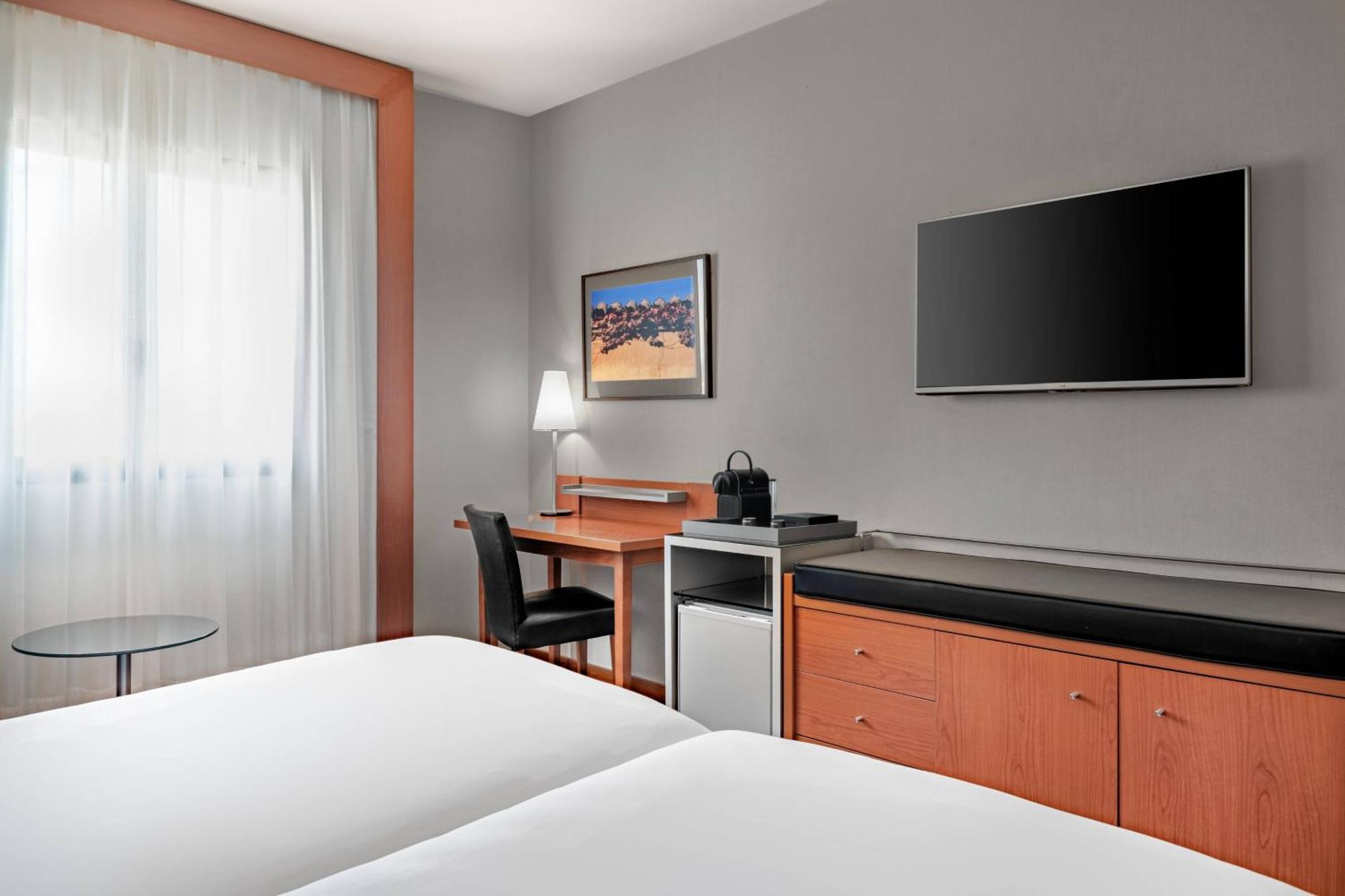 Ac Hotel Badajoz By Marriott מראה חיצוני תמונה