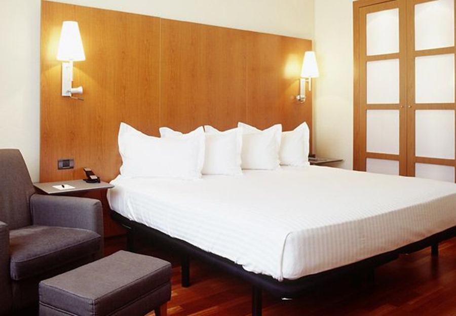 Ac Hotel Badajoz By Marriott חדר תמונה