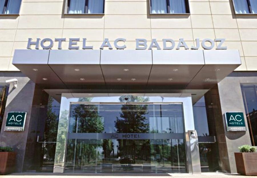 Ac Hotel Badajoz By Marriott מראה חיצוני תמונה