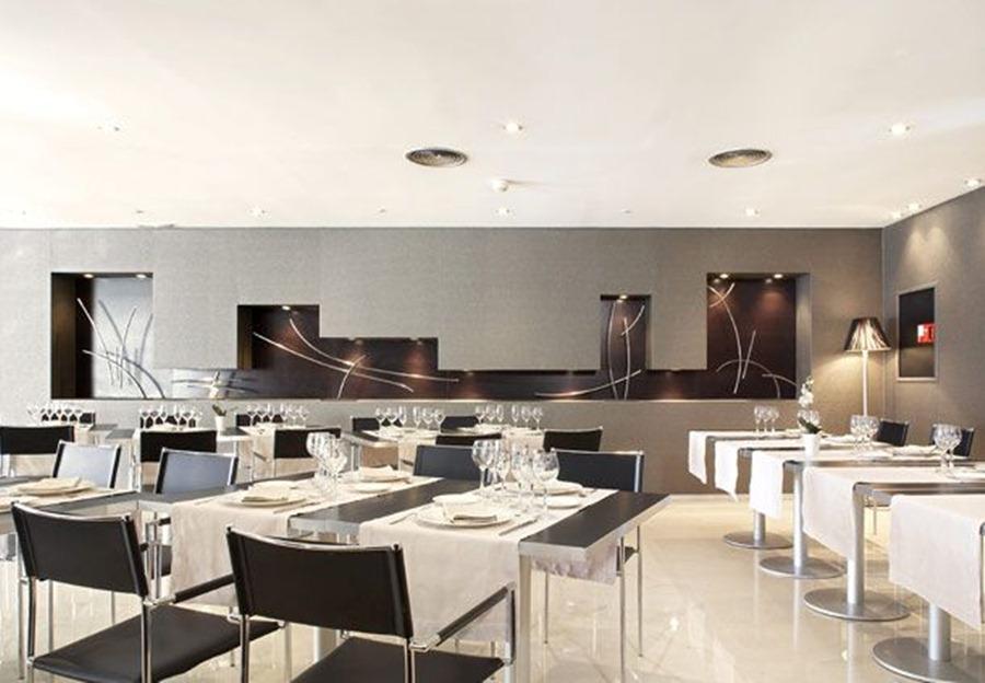 Ac Hotel Badajoz By Marriott מסעדה תמונה